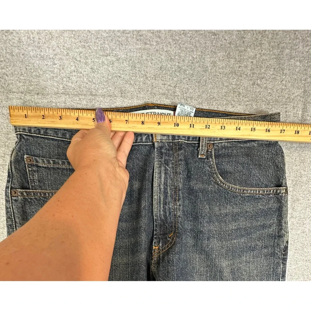 Levis levi 569